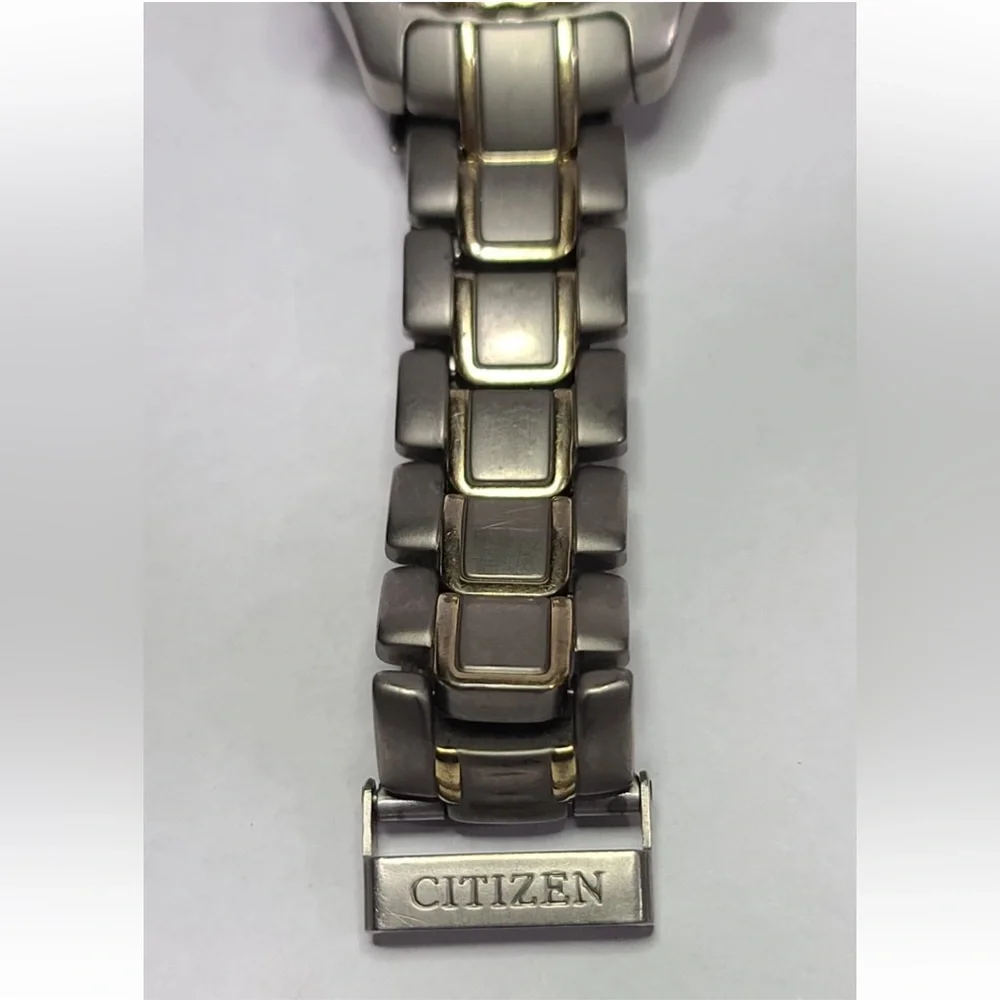 CITIZEN ECO-DRIVE Solar Titanium Dual-Display men’s watch